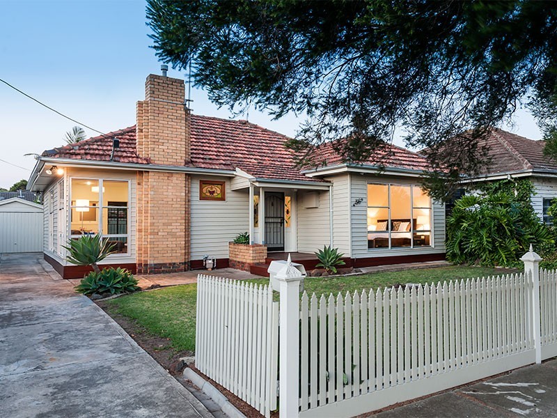 36 Dunedin Street, Maidstone VIC 3012