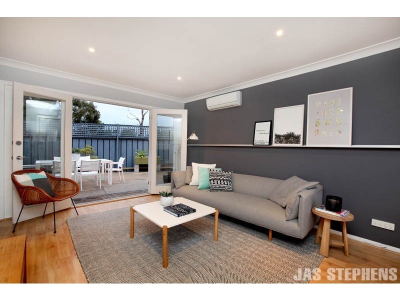 8/17 Gordon Parade, Yarraville VIC 3013