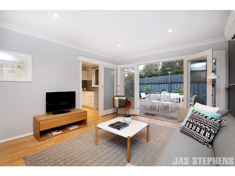 8/17 Gordon Parade, Yarraville VIC 3013