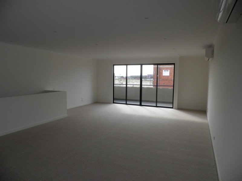 14 Newman Drive, Footscray VIC 3011