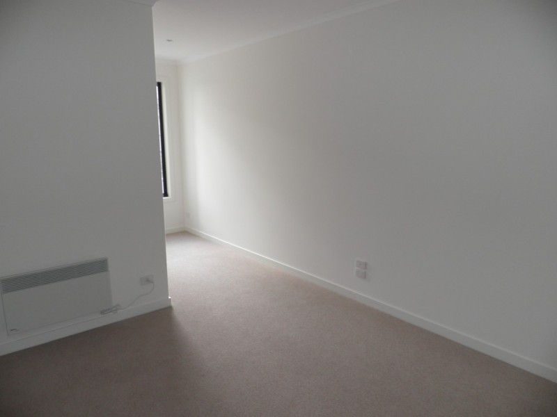 14 Newman Drive, Footscray VIC 3011