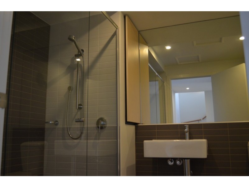 17 Newman Drive, Footscray VIC 3011