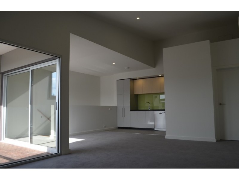 17 Newman Drive, Footscray VIC 3011