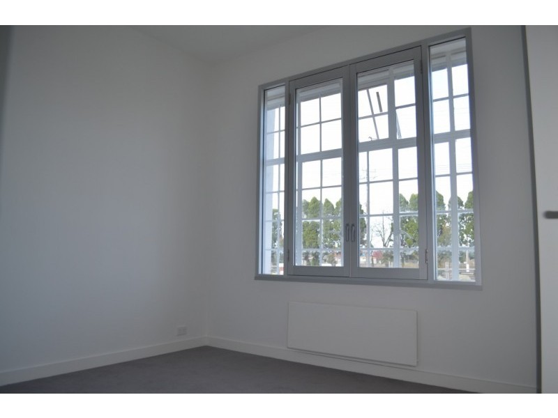 17 Newman Drive, Footscray VIC 3011