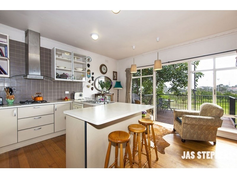 19 Smith Crescent, Footscray VIC 3011