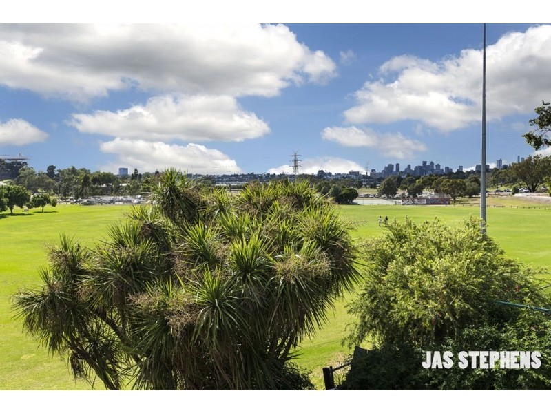 19 Smith Crescent, Footscray VIC 3011