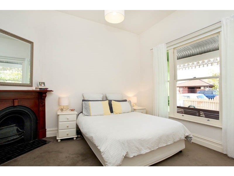 25 Browning St, Seddon VIC 3011