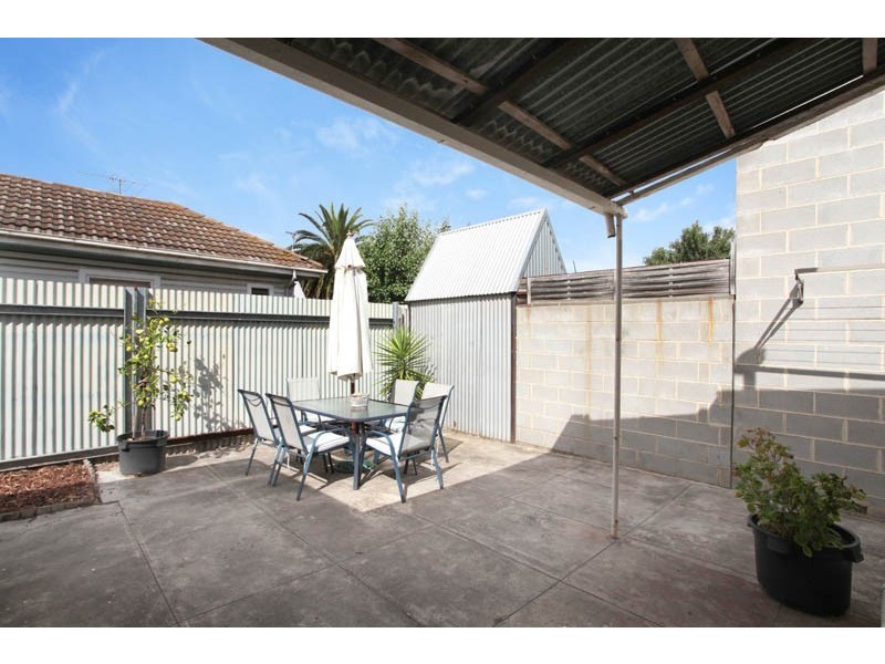 25 Browning St, Seddon VIC 3011
