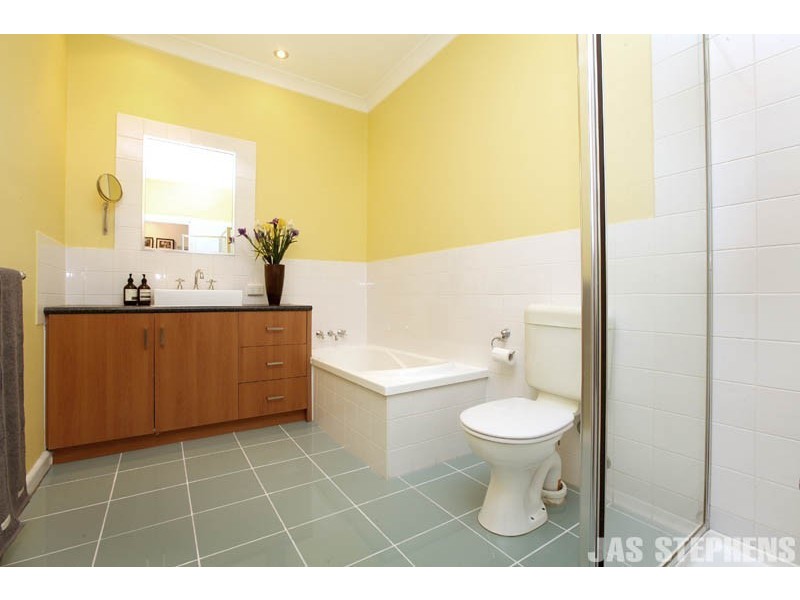 8 Short Street, Maidstone VIC 3012