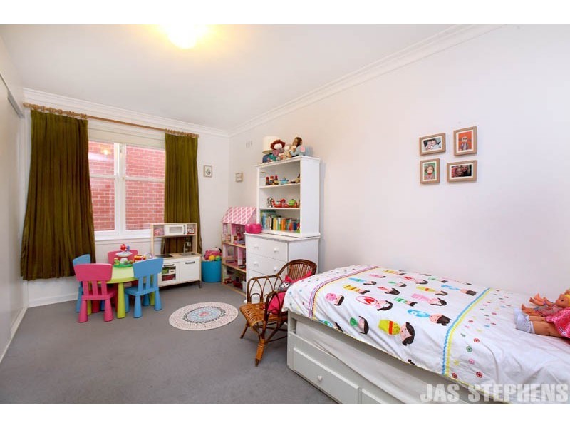 8 Short Street, Maidstone VIC 3012