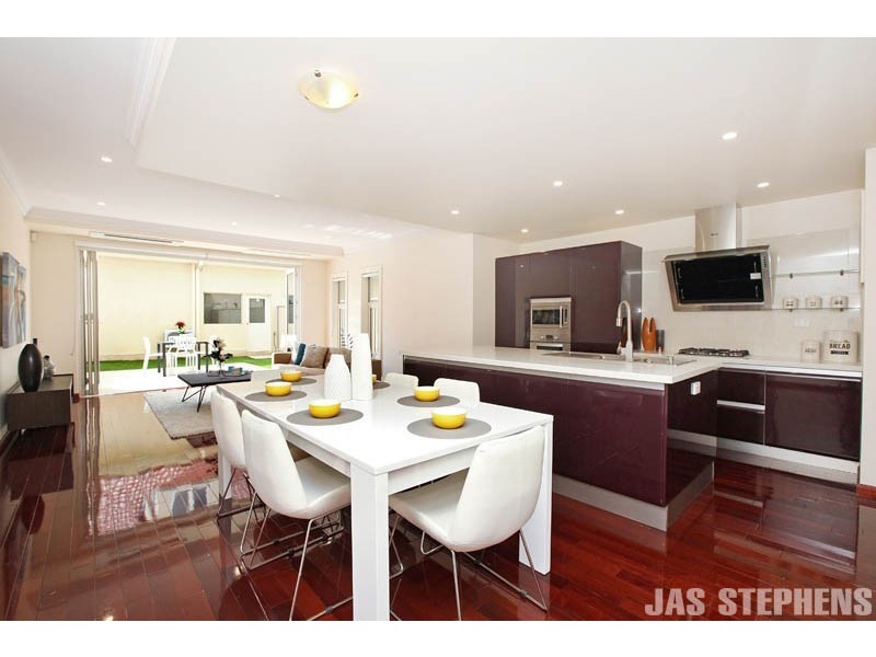 2/21 Bena Street, Yarraville VIC 3013