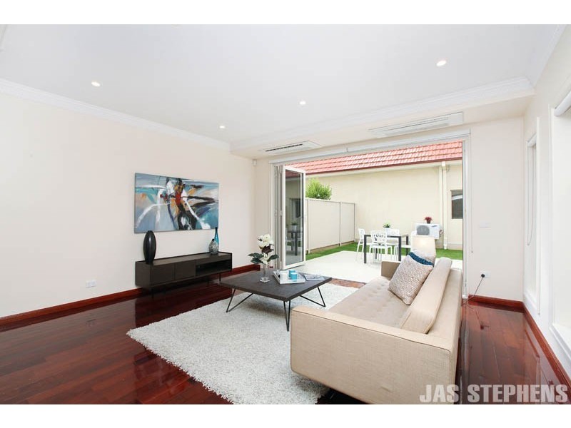 2/21 Bena Street, Yarraville VIC 3013