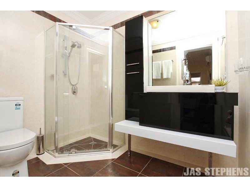 2/21 Bena Street, Yarraville VIC 3013