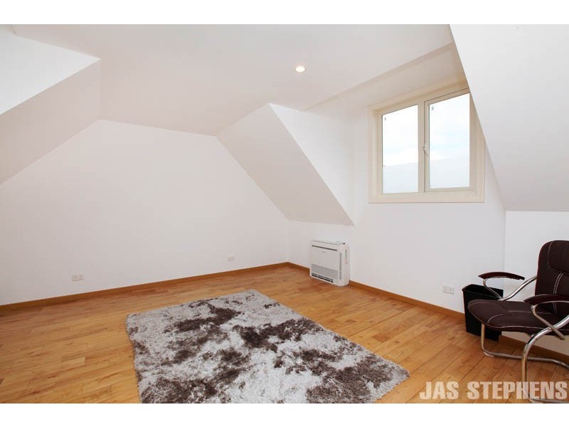 2/21 Bena Street, Yarraville VIC 3013