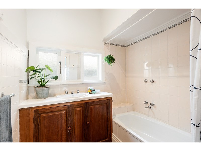 34 Palmerston Street, West Footscray VIC 3012