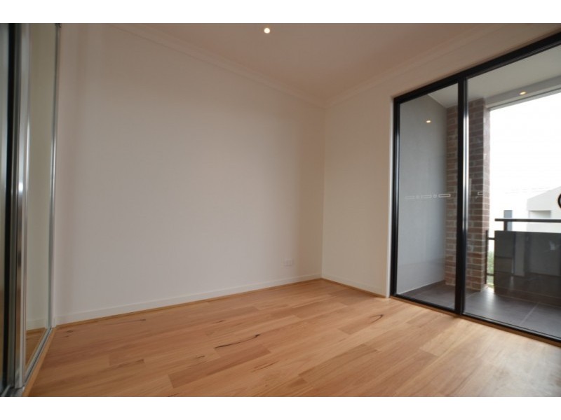 26 Beaurepaire Parade, Footscray VIC 3011