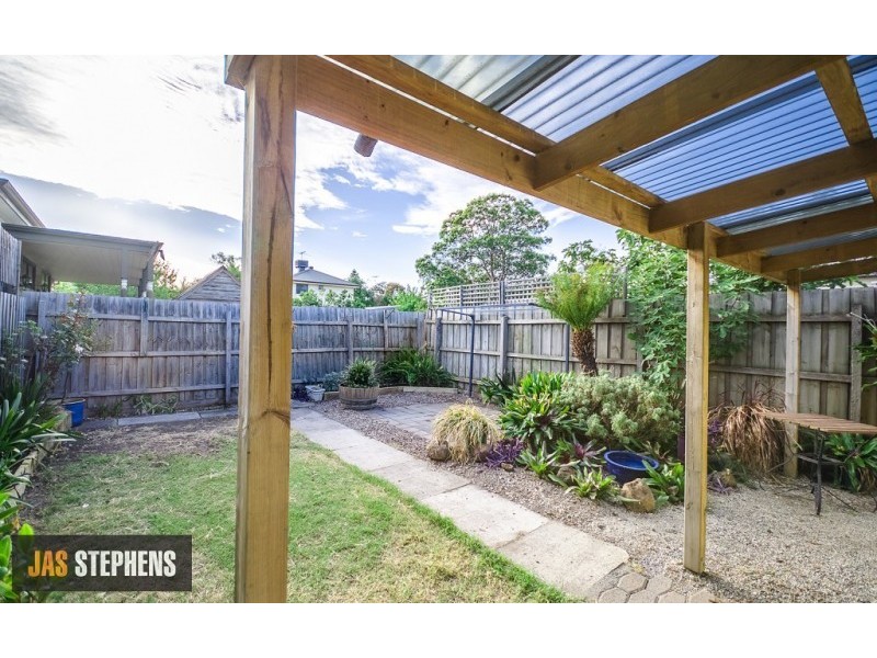 74 Hamilton St, Yarraville VIC 3013