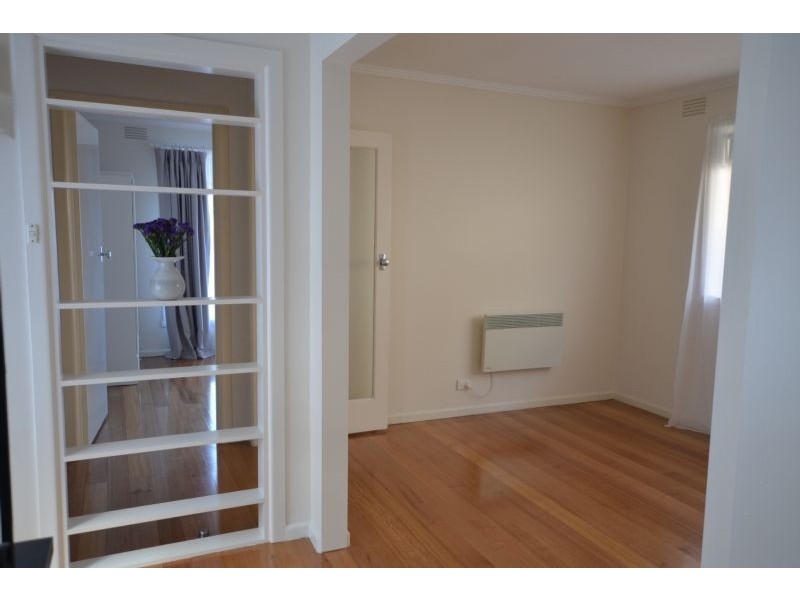 54 Dudley St, Footscray VIC 3011