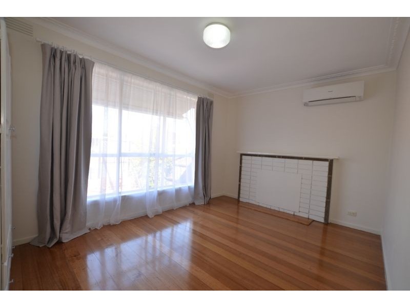 54 Dudley St, Footscray VIC 3011