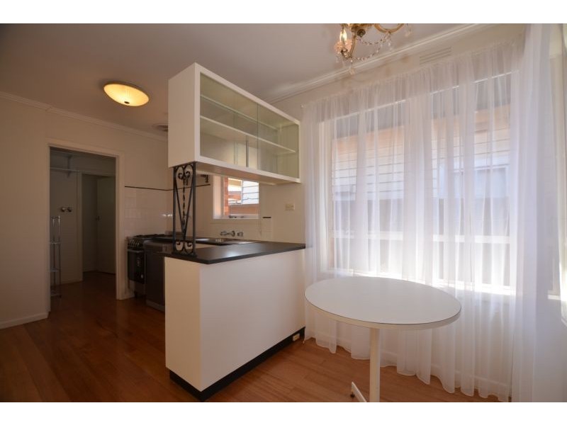 54 Dudley St, Footscray VIC 3011