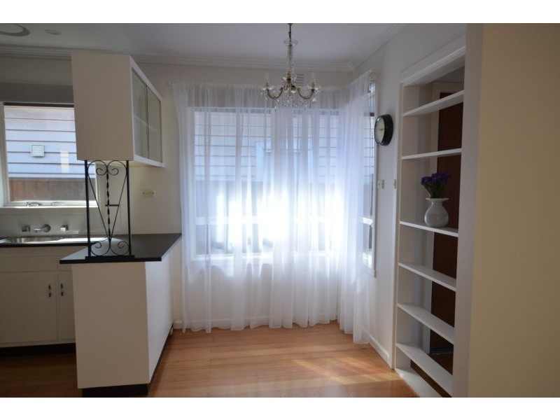 54 Dudley St, Footscray VIC 3011