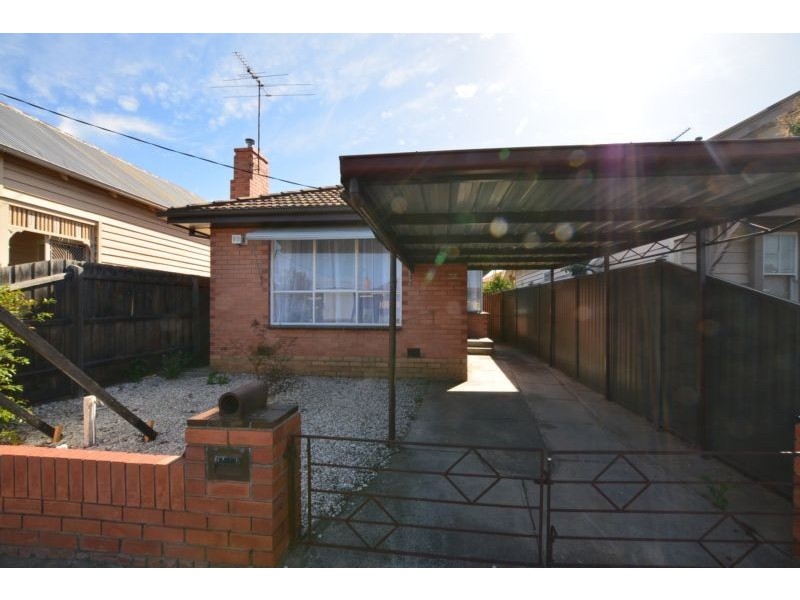 54 Dudley St, Footscray VIC 3011