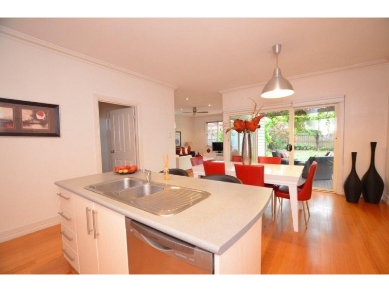 22 Vernon Street, South Kingsville VIC 3015