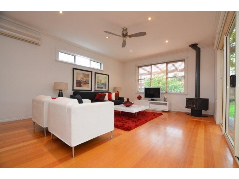 22 Vernon Street, South Kingsville VIC 3015