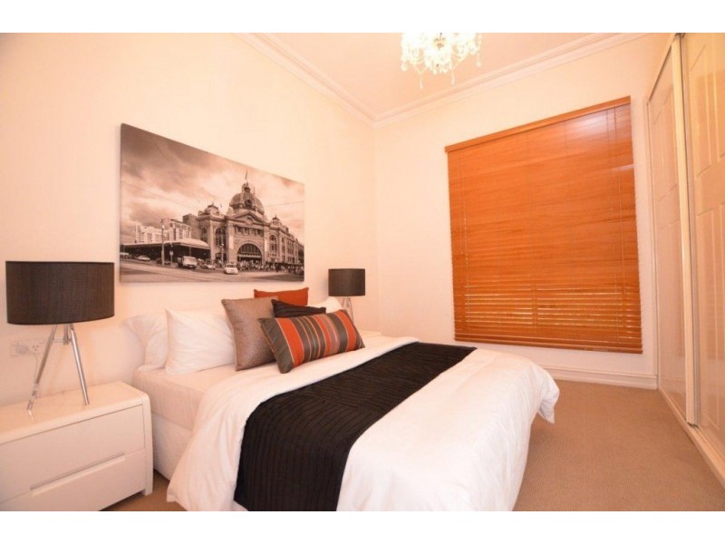 22 Vernon Street, South Kingsville VIC 3015