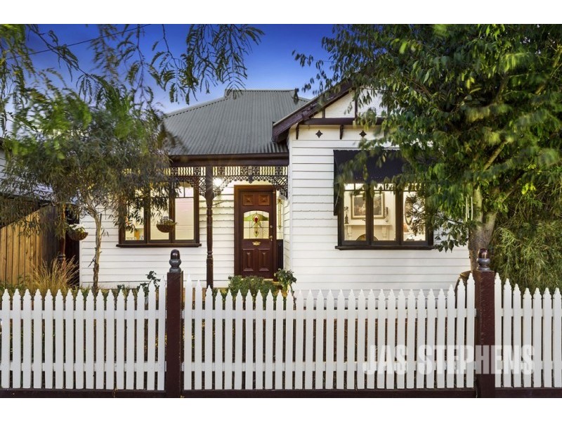 51 Queensville Street, Kingsville VIC 3012