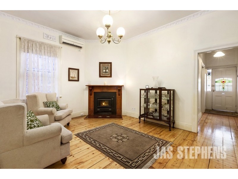 51 Queensville Street, Kingsville VIC 3012