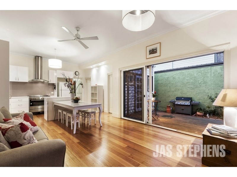 51 Queensville Street, Kingsville VIC 3012