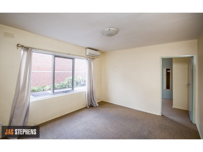 4/20 Kingsville St, Kingsville VIC 3012