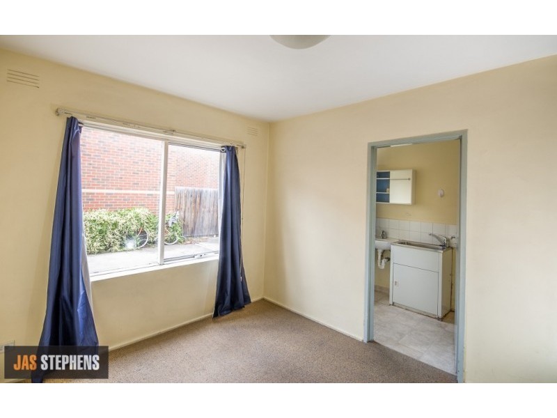 4/20 Kingsville St, Kingsville VIC 3012