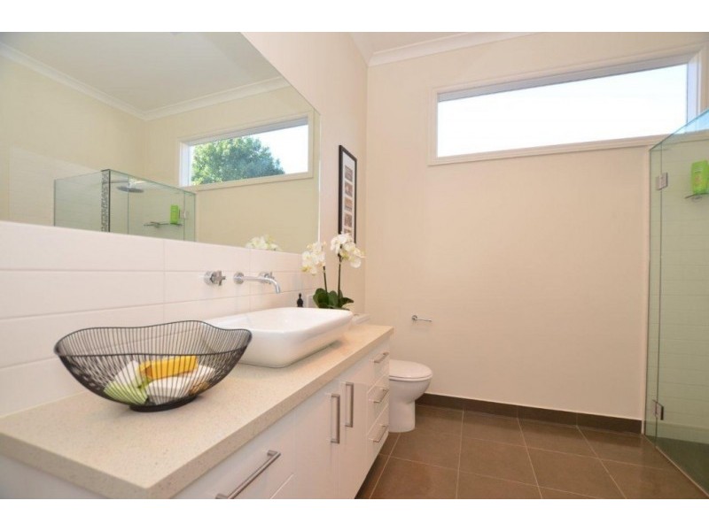 114 Wales St, Kingsville VIC 3012