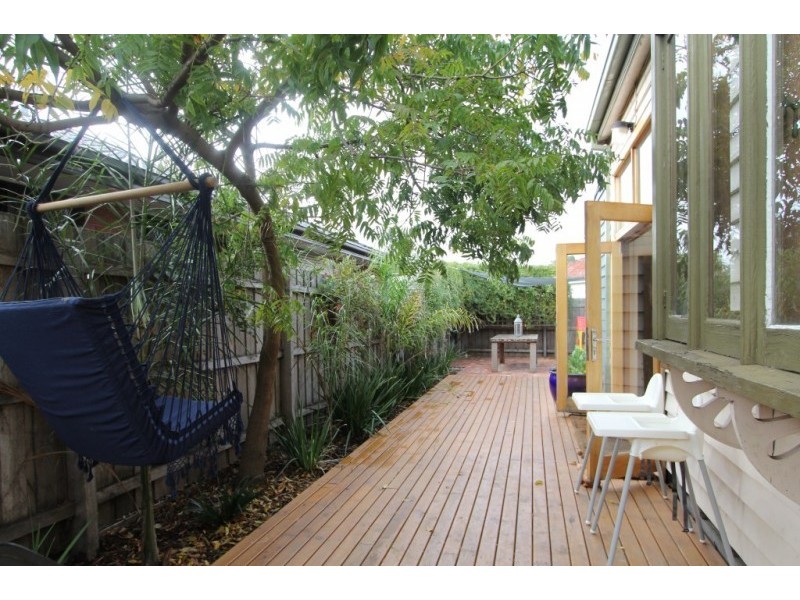 213 Geelong Rd, Kingsville VIC 3012