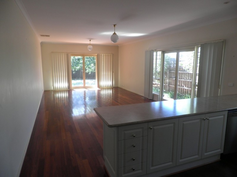 2/29 Commercial Road, Maidstone VIC 3012