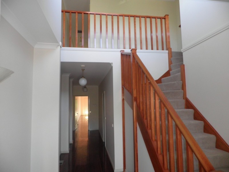 2/29 Commercial Road, Maidstone VIC 3012