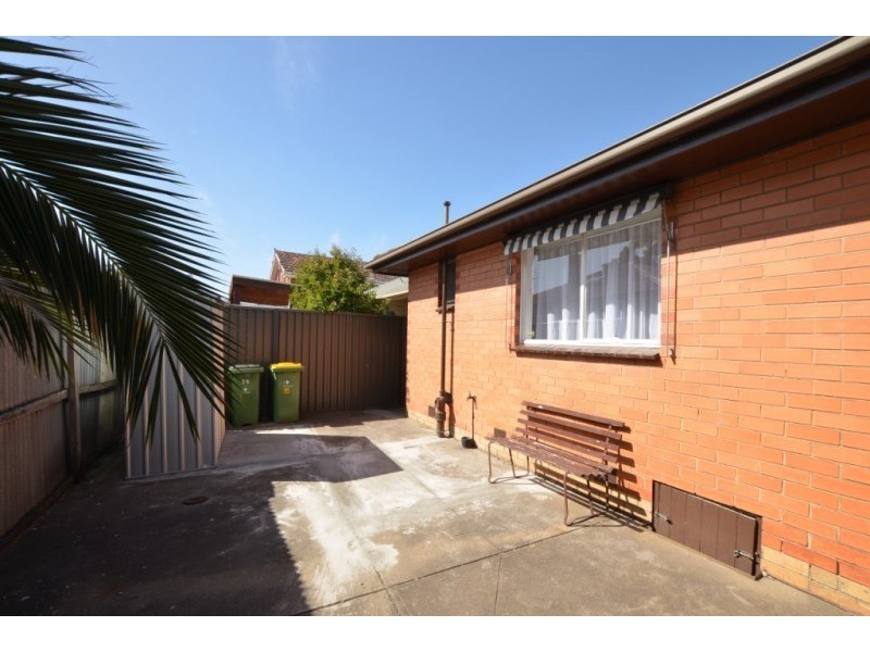 54 Dudley St, Footscray VIC 3011