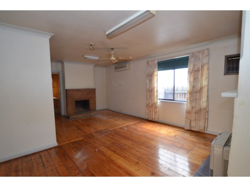 11 Pickett St, Footscray VIC 3011