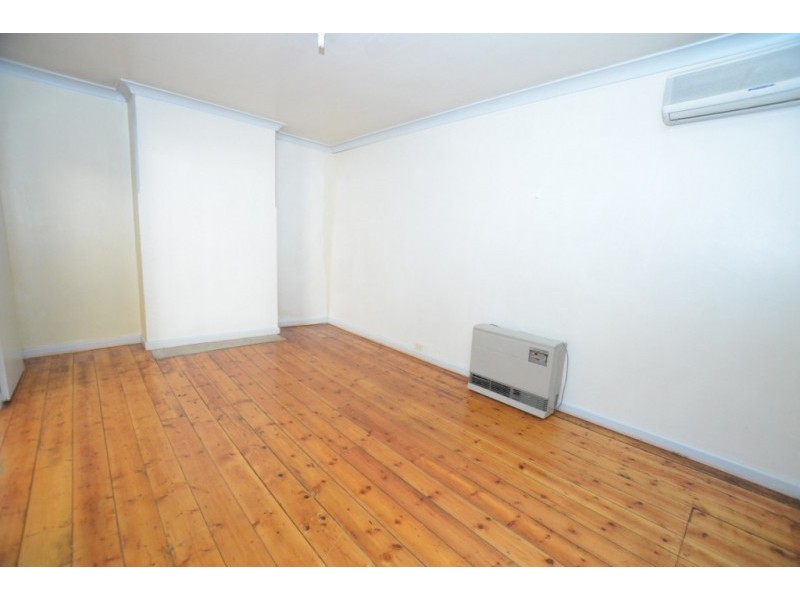 11 Pickett St, Footscray VIC 3011