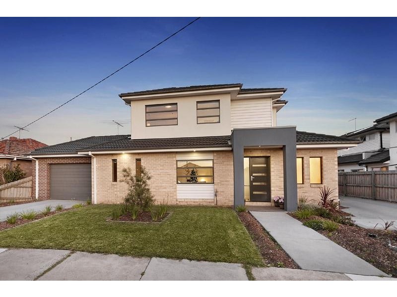 1/50 Blenheim Road, Newport VIC 3015