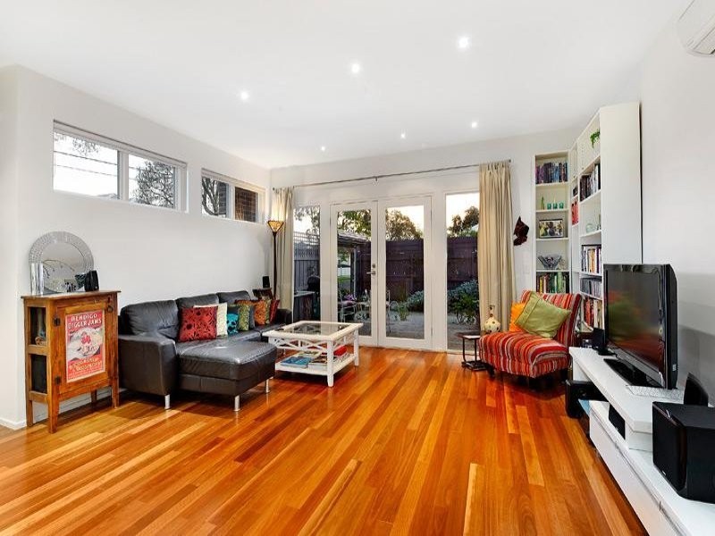 2B Monmouth Street, Newport VIC 3015