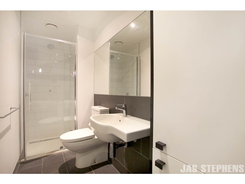 208/2 Alexander Street, Seddon VIC 3011