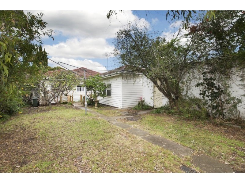 90 Newcastle Street, Newport VIC 3015