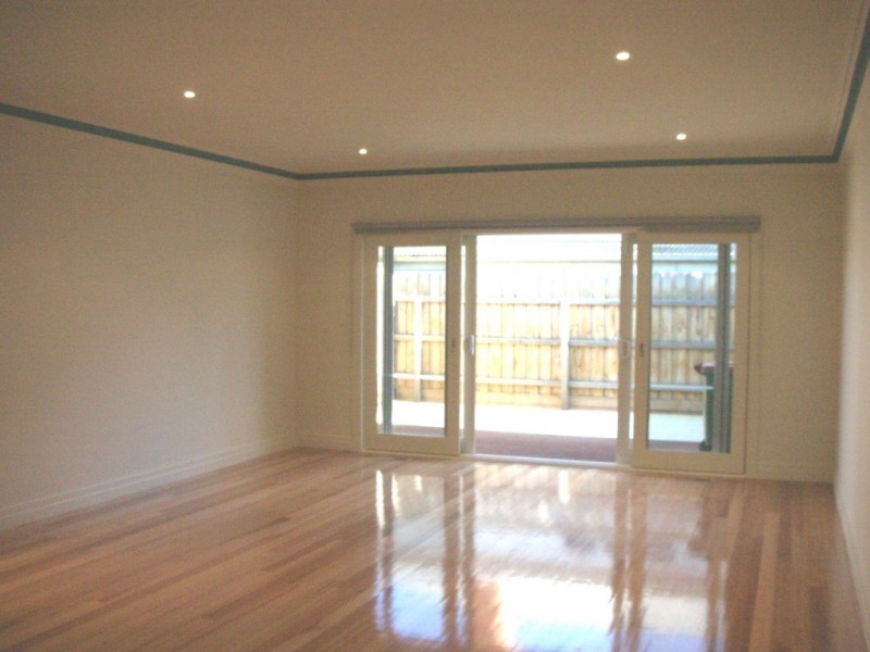 53 Seddon St, Seddon VIC 3011