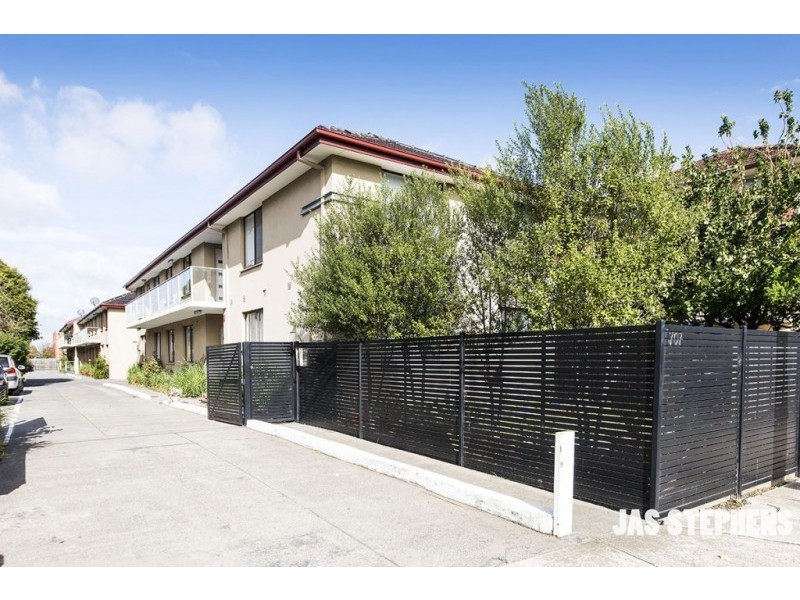 1/707 Barkly Street, West Footscray VIC 3012