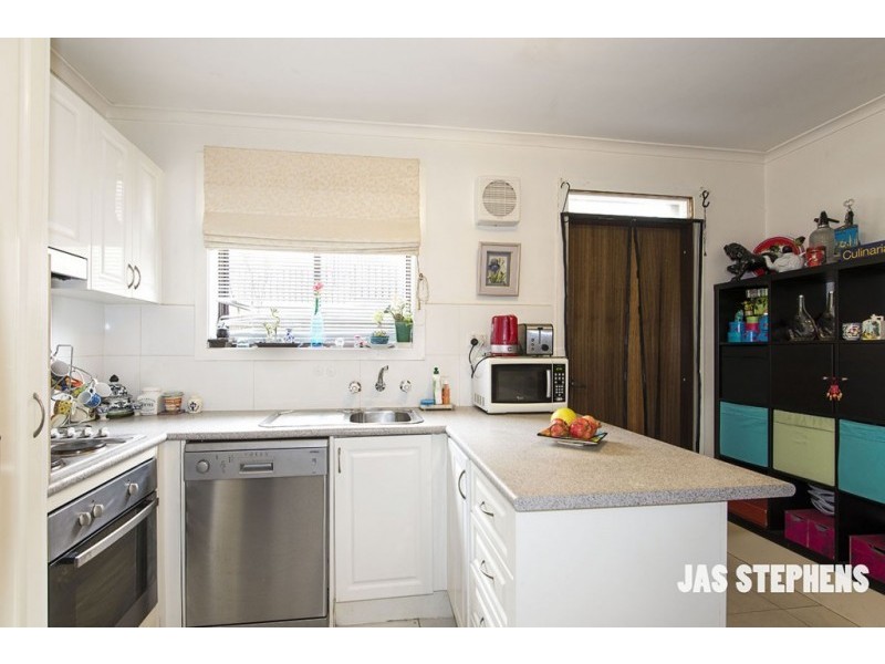 1/707 Barkly Street, West Footscray VIC 3012