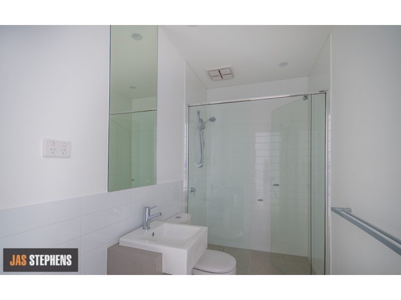 2/25 Somerville Road, Yarraville VIC 3013