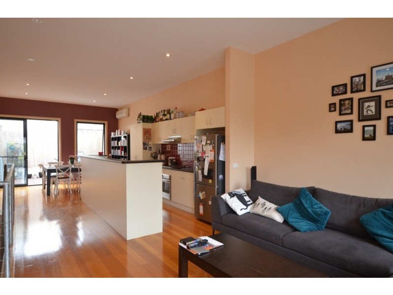 2/3 Canterbury St, Yarraville VIC 3013